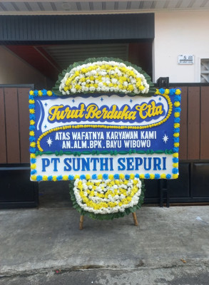 Papan Bunga Duka di Wetar Barat