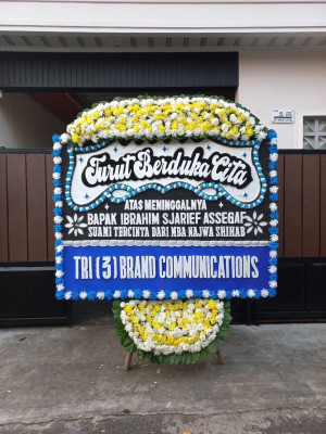 Papan Bunga Duka di Wetar Barat